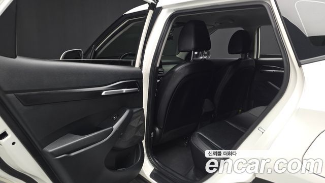Kia Seltos 2023 — photo 16