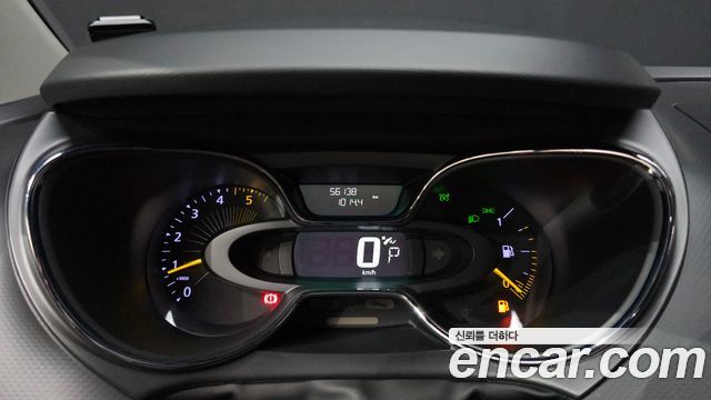 Renault Korea QM3 2015 — photo 11