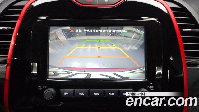 Renault Korea QM3 2015 — photo 21
