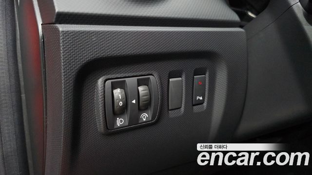 Renault Korea QM3 2015 — photo 23