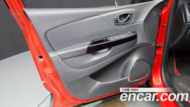 Renault Korea QM3 2015 — photo 14