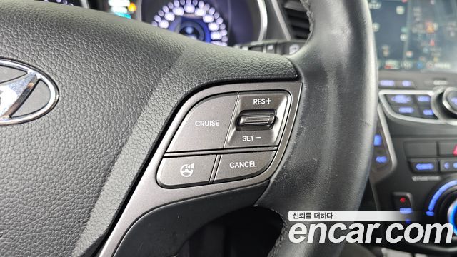 Hyundai Santafe 2015 — photo 29