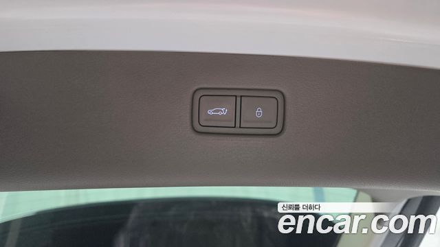 Genesis GV80 2023 — photo 35