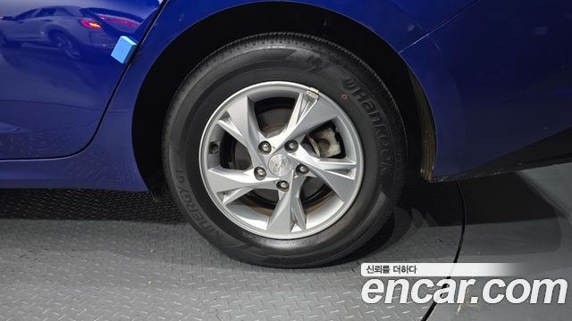 Hyundai AVANTE 2021 — photo 7