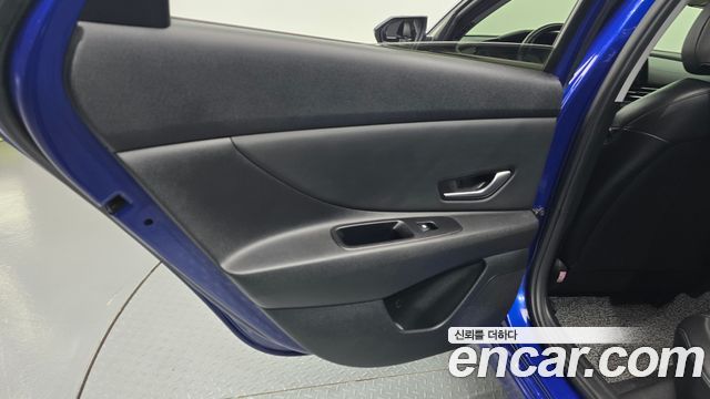 Hyundai AVANTE 2021 — photo 15