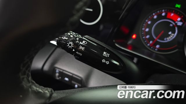 Hyundai AVANTE 2021 — photo 27