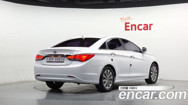 Hyundai Sonata 2014 — photo 2