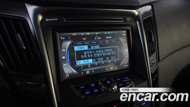 Hyundai Sonata 2014 — photo 22