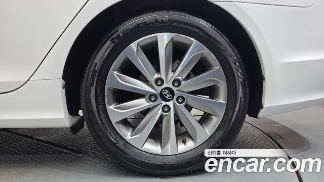 Hyundai Sonata 2014 — photo 7