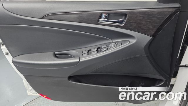 Hyundai Sonata 2014 — photo 14