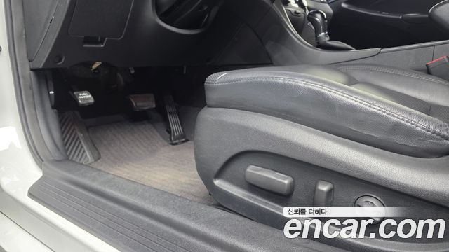 Hyundai Sonata 2014 — photo 32