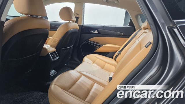 Kia K7 2020 — photo 25