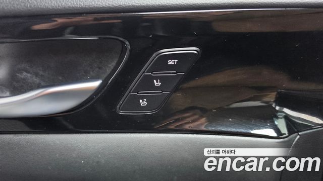 Kia K7 2020 — photo 31