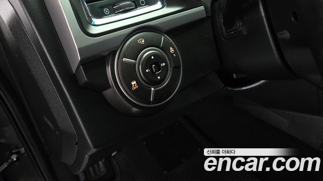 KG Mobility KORANDO 2017 — photo 15