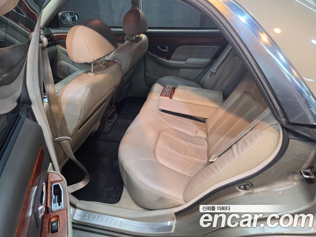 Hyundai Grandeur 2000 — photo 17