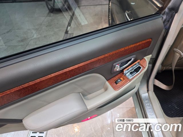 Hyundai Grandeur 2000 — photo 18