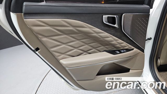 Kia K8 2023 — photo 15