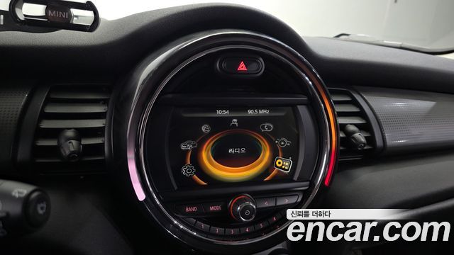 Mini Cooper 2018 — photo 14