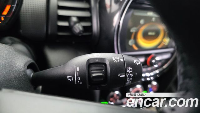 Mini Cooper 2018 — photo 18