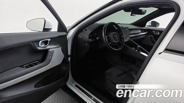 Polestar Polestar 2 2022 — photo 13
