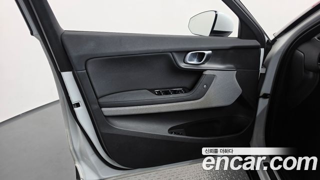 Polestar Polestar 2 2022 — photo 14