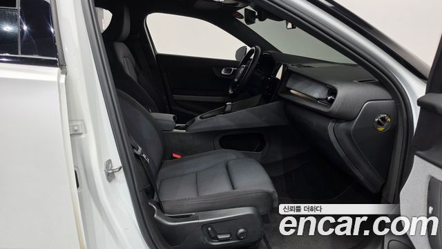 Polestar Polestar 2 2022 — photo 16