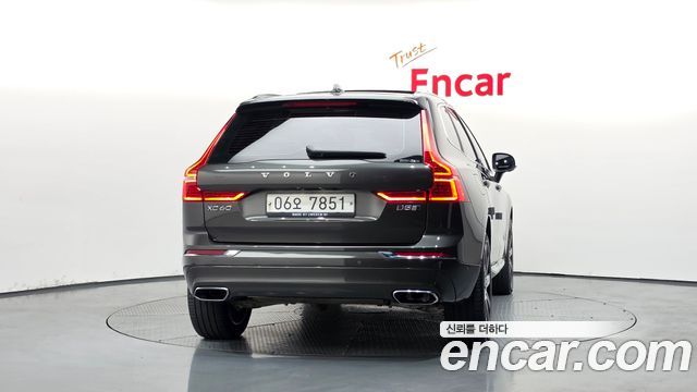 Volvo XC60 2019 — photo 4