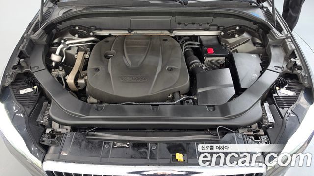 Volvo XC60 2019 — photo 6