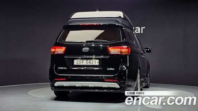 Kia Canival 2017 — photo 4