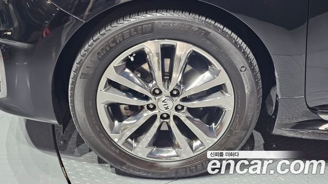 Kia Canival 2017 — photo 5