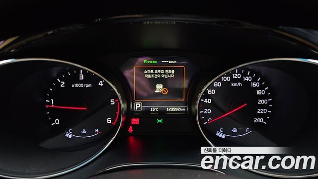 Kia Canival 2017 — photo 11
