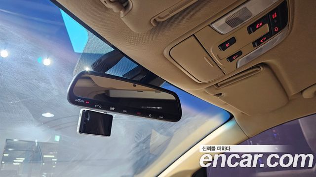 Kia Canival 2017 — photo 26