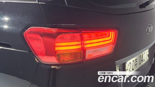 Kia Canival 2017 — photo 9