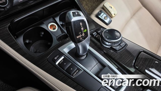 BMW 5-Series 2014 — photo 9