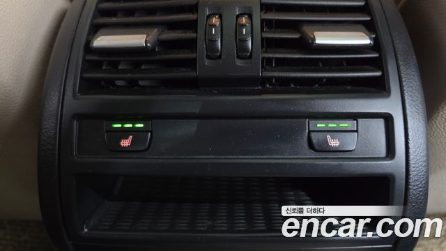 BMW 5-Series 2014 — photo 19