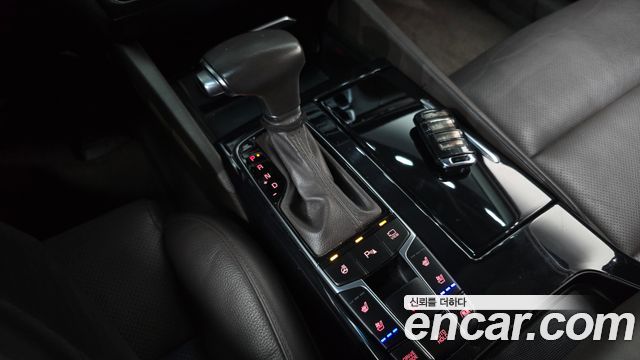 Kia K7 2018 — photo 12