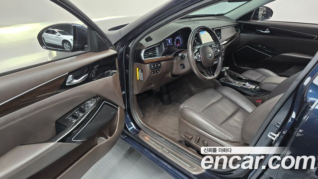 Kia K7 2018 — photo 13