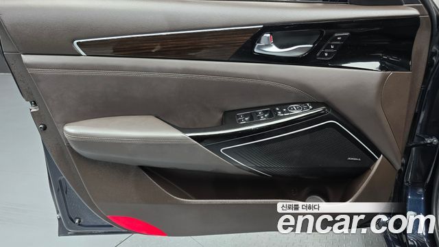 Kia K7 2018 — photo 14