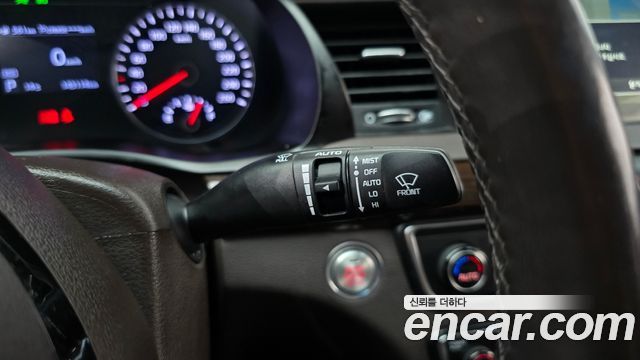 Kia K7 2018 — photo 30