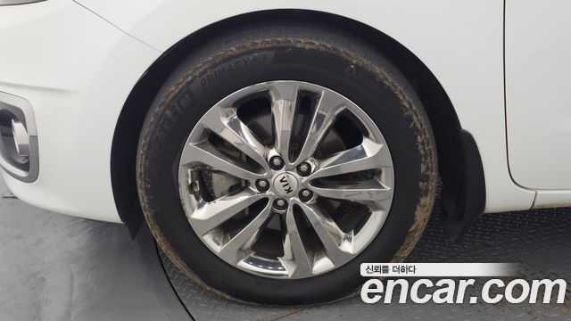Kia Canival 2016 — photo 5