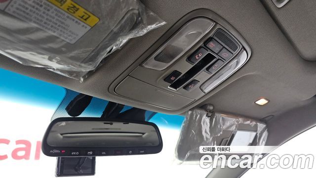 Kia Canival 2016 — photo 16