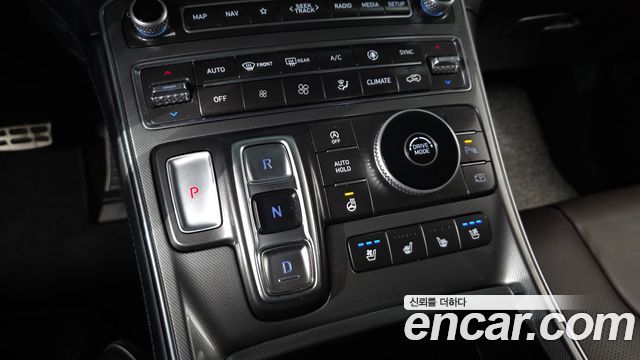 Hyundai Santafe 2023 — photo 9
