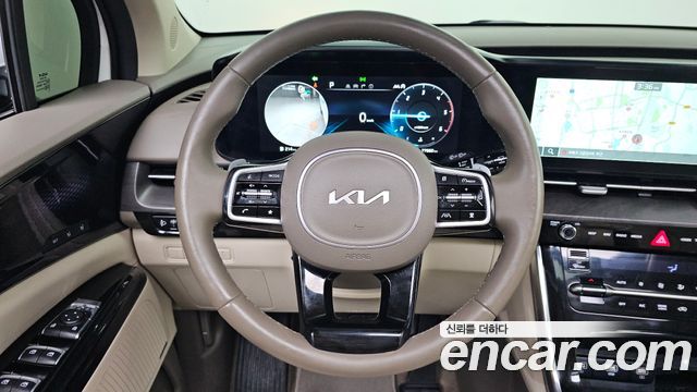 Kia Canival 2022 — photo 23