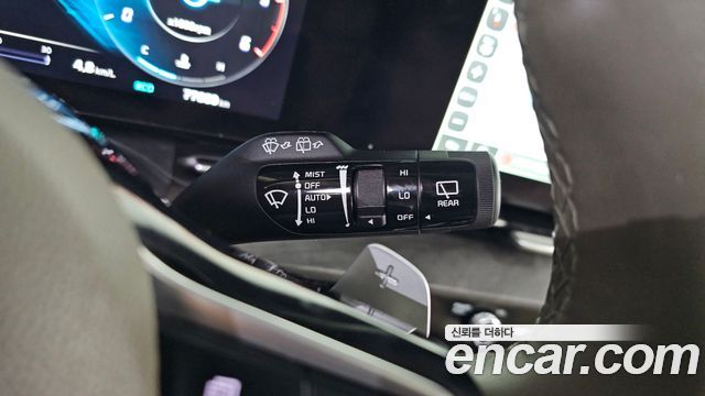 Kia Canival 2022 — photo 24