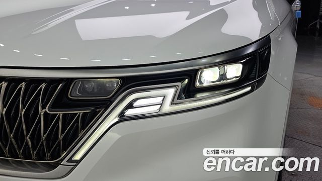 Kia Canival 2022 — photo 8