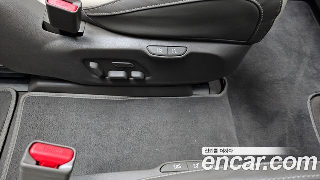 Kia Canival 2022 — photo 32