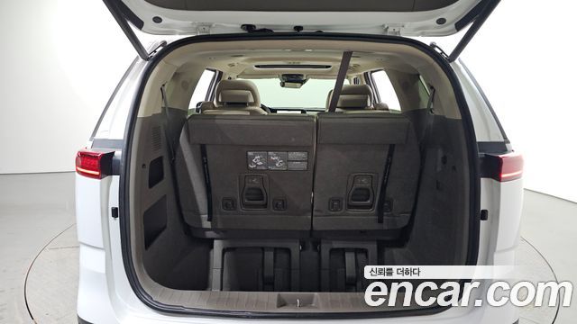 Kia Canival 2022 — photo 34