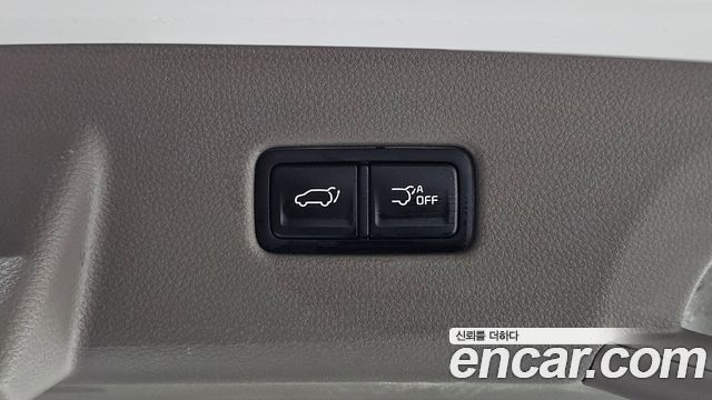 Kia Canival 2022 — photo 35