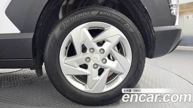 Hyundai Kona 2023 — photo 7