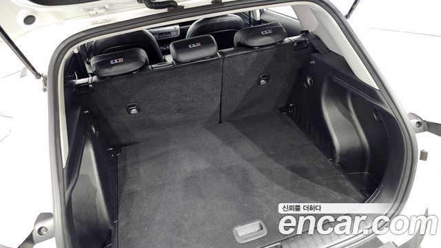 Hyundai Kona 2023 — photo 31